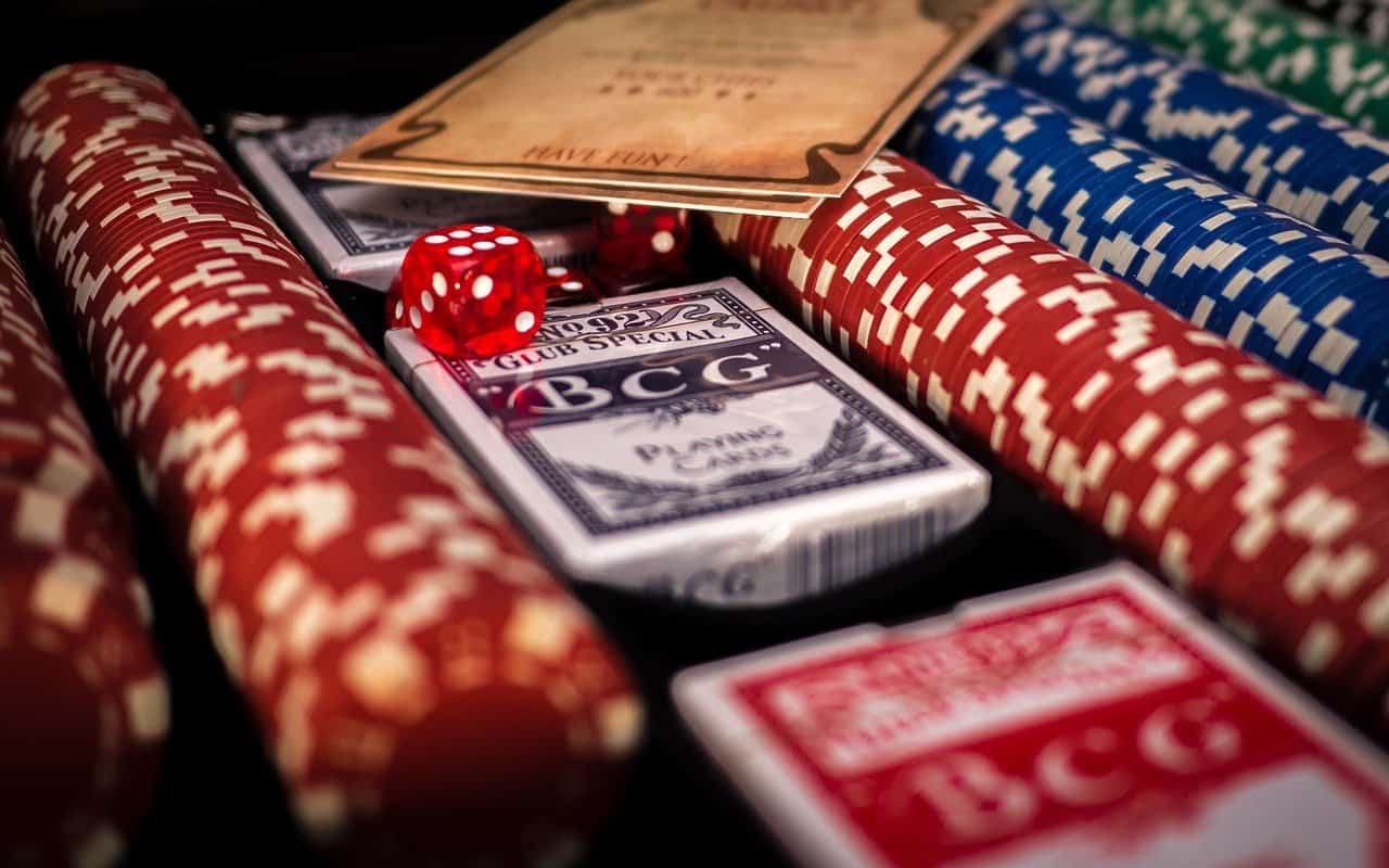 Poker online và 5 ưu điểm “Độc Nhất Vô Nhị”