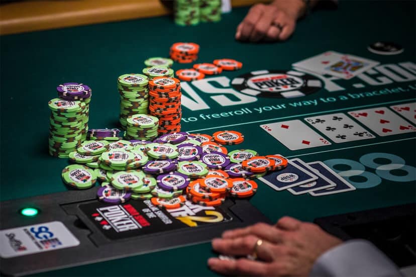 7 Mẹo chơi Poker giúp bạn giảm thiểu rủi ro thua cược