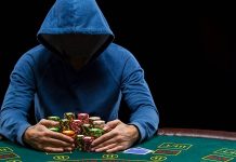 4 Bí quyết chơi Poker giỏi biến bạn thành cao thủ nhanh chóng