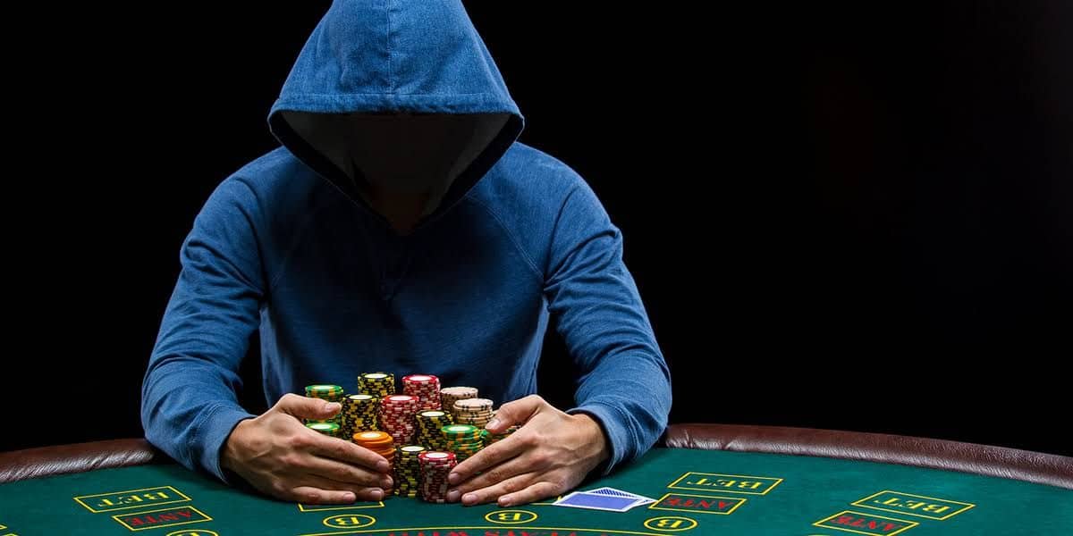 4 Bí quyết chơi Poker giỏi biến bạn thành cao thủ nhanh chóng